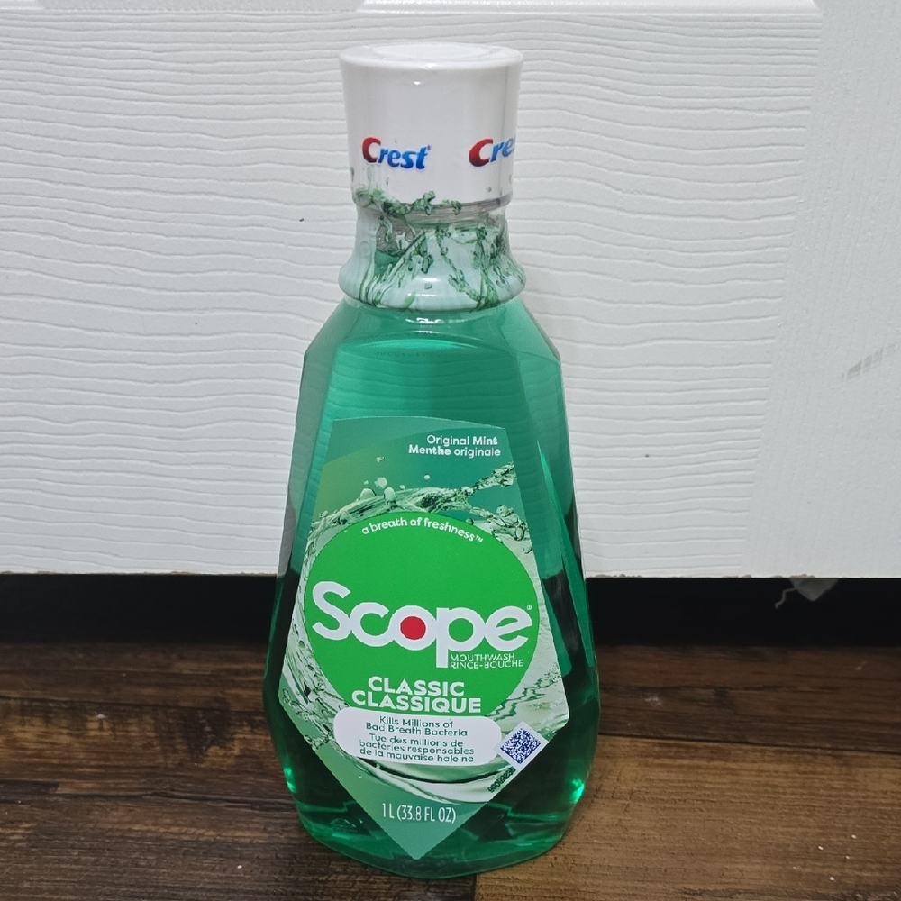Crest Scope Mouthwash - Original Mint Green